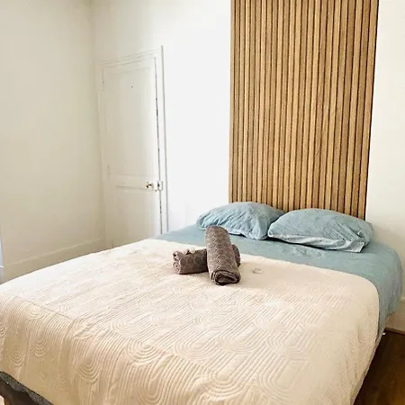 Tour Eiffel Grenelle Apartment